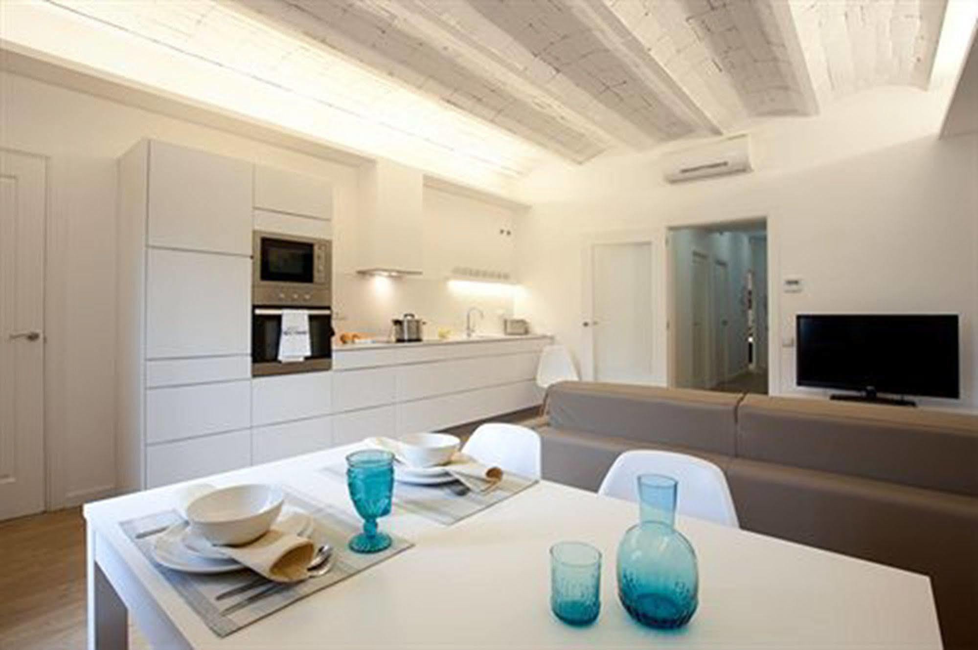 Rent Top Apartments Near Plaza De Catalunya Βαρκελώνη Εξωτερικό φωτογραφία