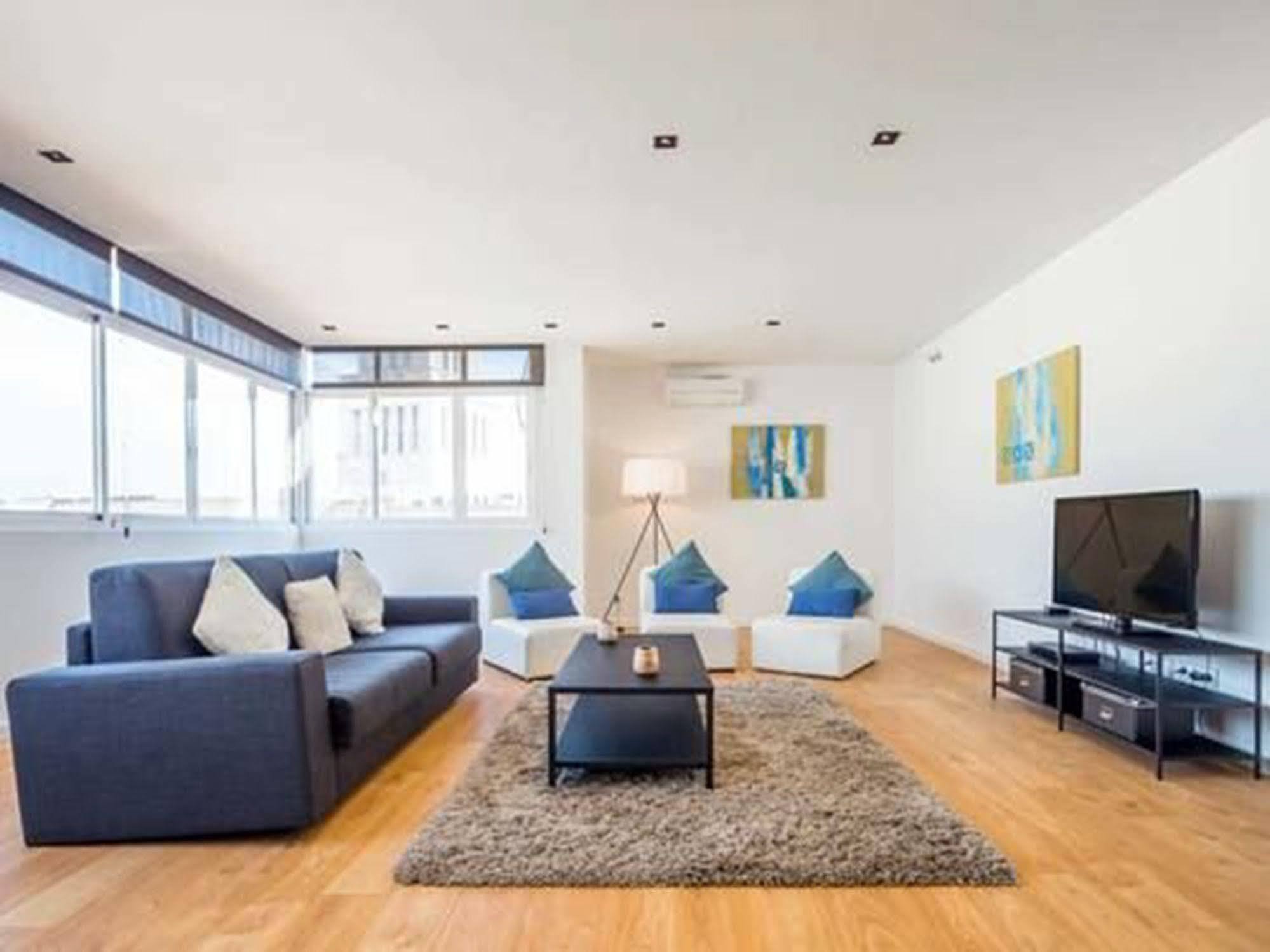 Rent Top Apartments Near Plaza De Catalunya Βαρκελώνη Εξωτερικό φωτογραφία