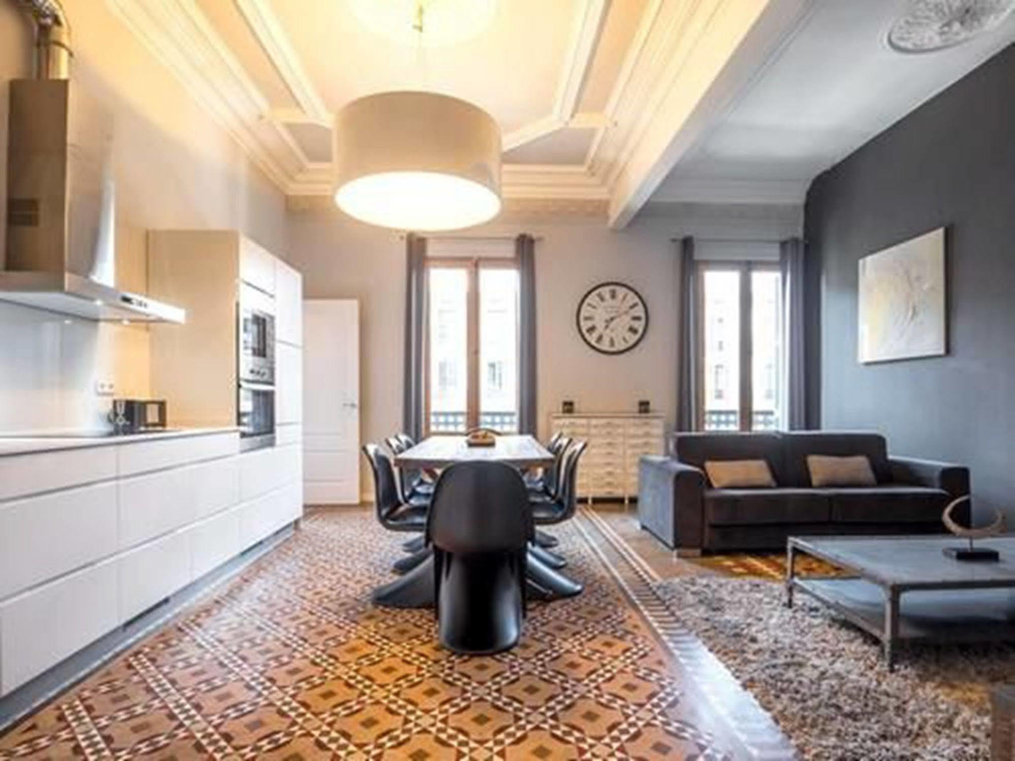 Rent Top Apartments Near Plaza De Catalunya Βαρκελώνη Εξωτερικό φωτογραφία