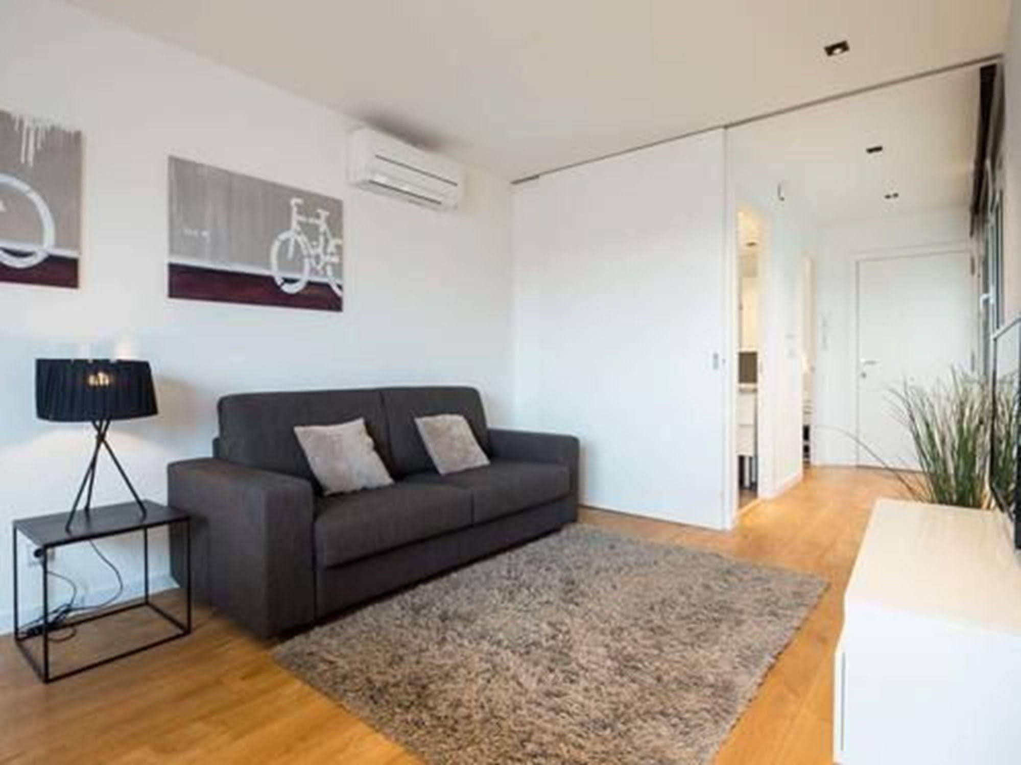 Rent Top Apartments Near Plaza De Catalunya Βαρκελώνη Εξωτερικό φωτογραφία