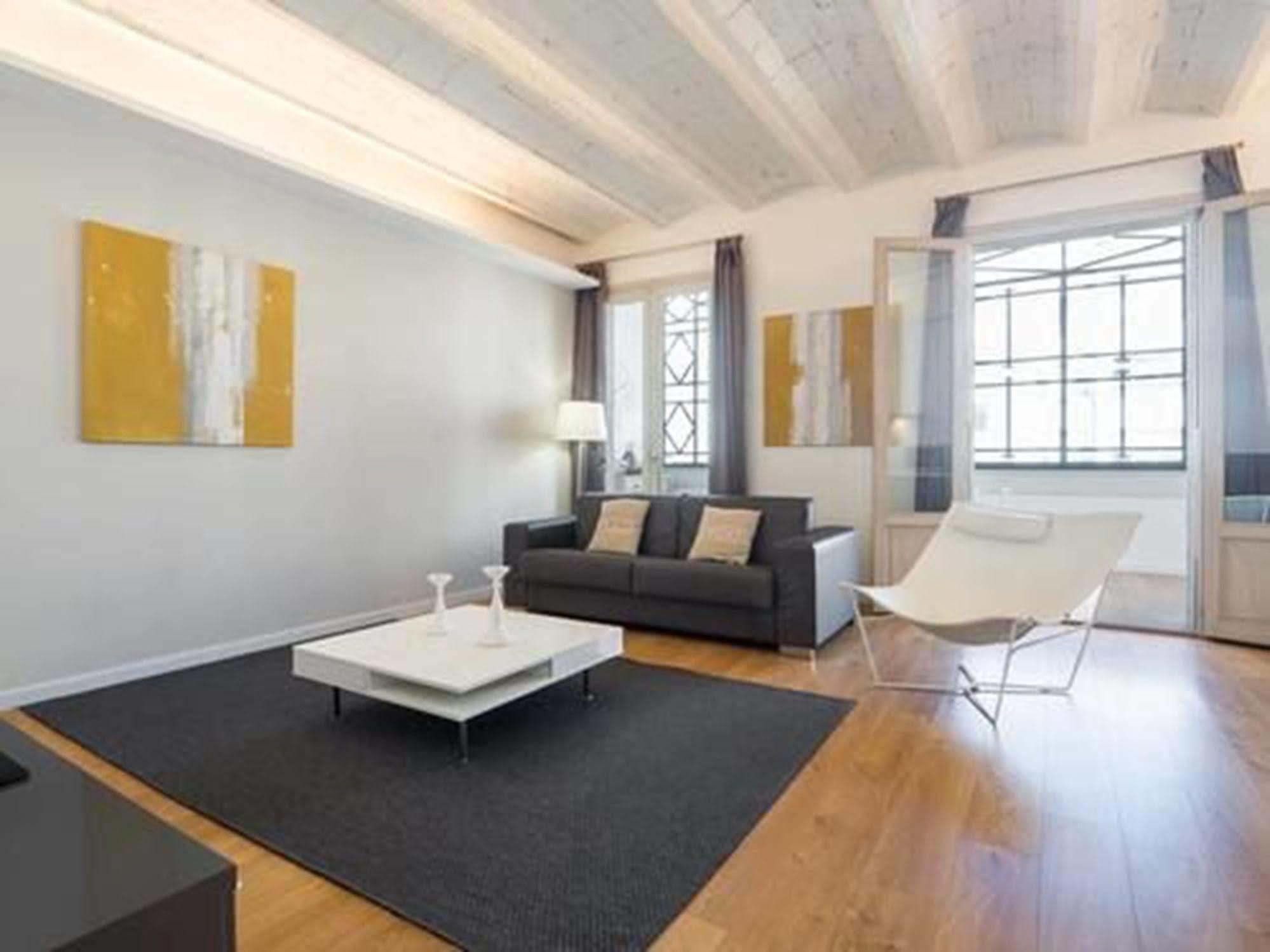 Rent Top Apartments Near Plaza De Catalunya Βαρκελώνη Εξωτερικό φωτογραφία