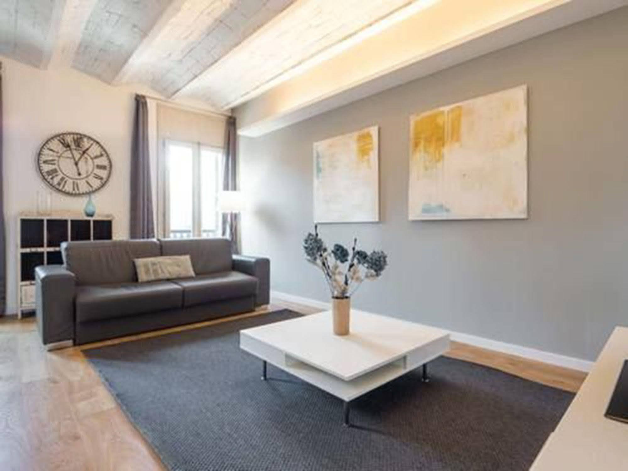 Rent Top Apartments Near Plaza De Catalunya Βαρκελώνη Εξωτερικό φωτογραφία